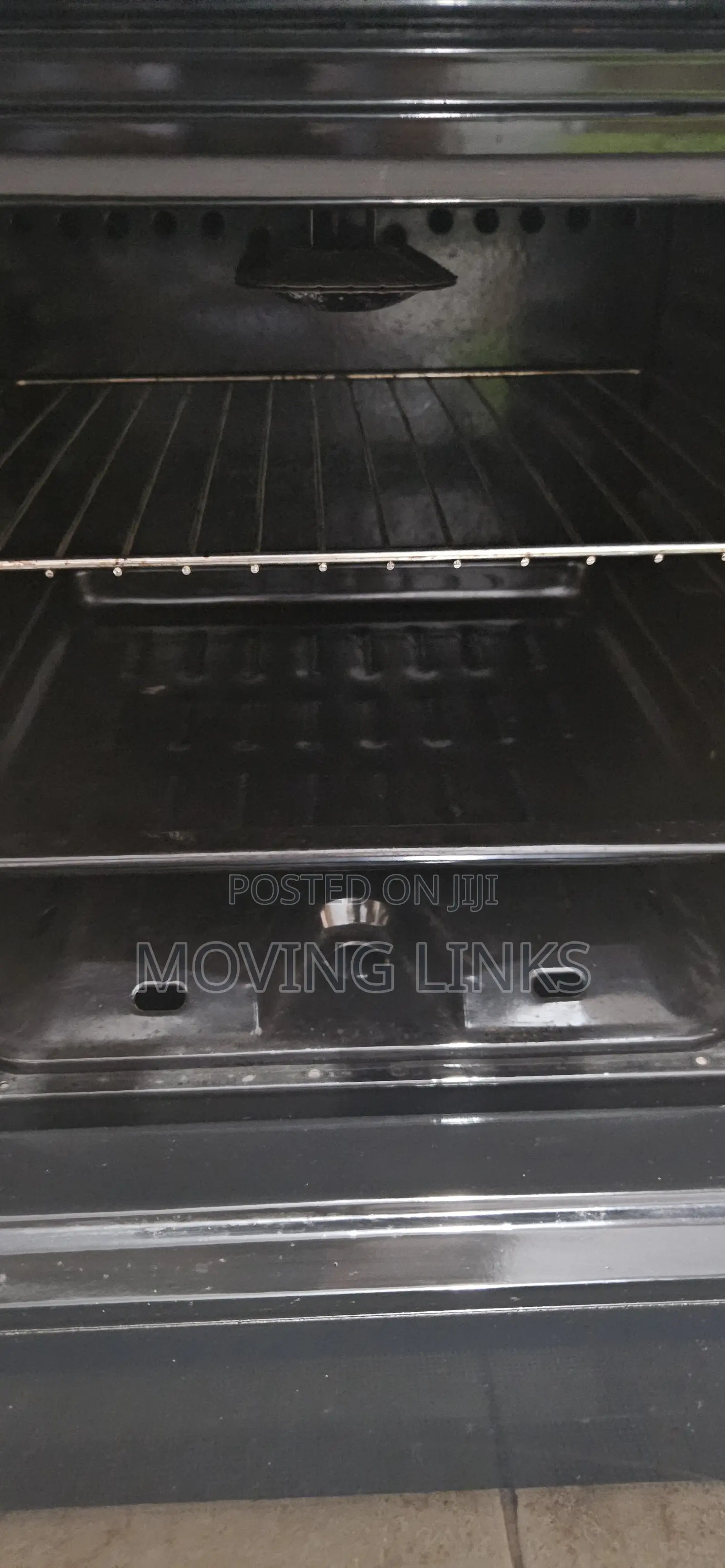 Turkuaz 4-Burner Gas Stove With Oven (Used - Fully Working)