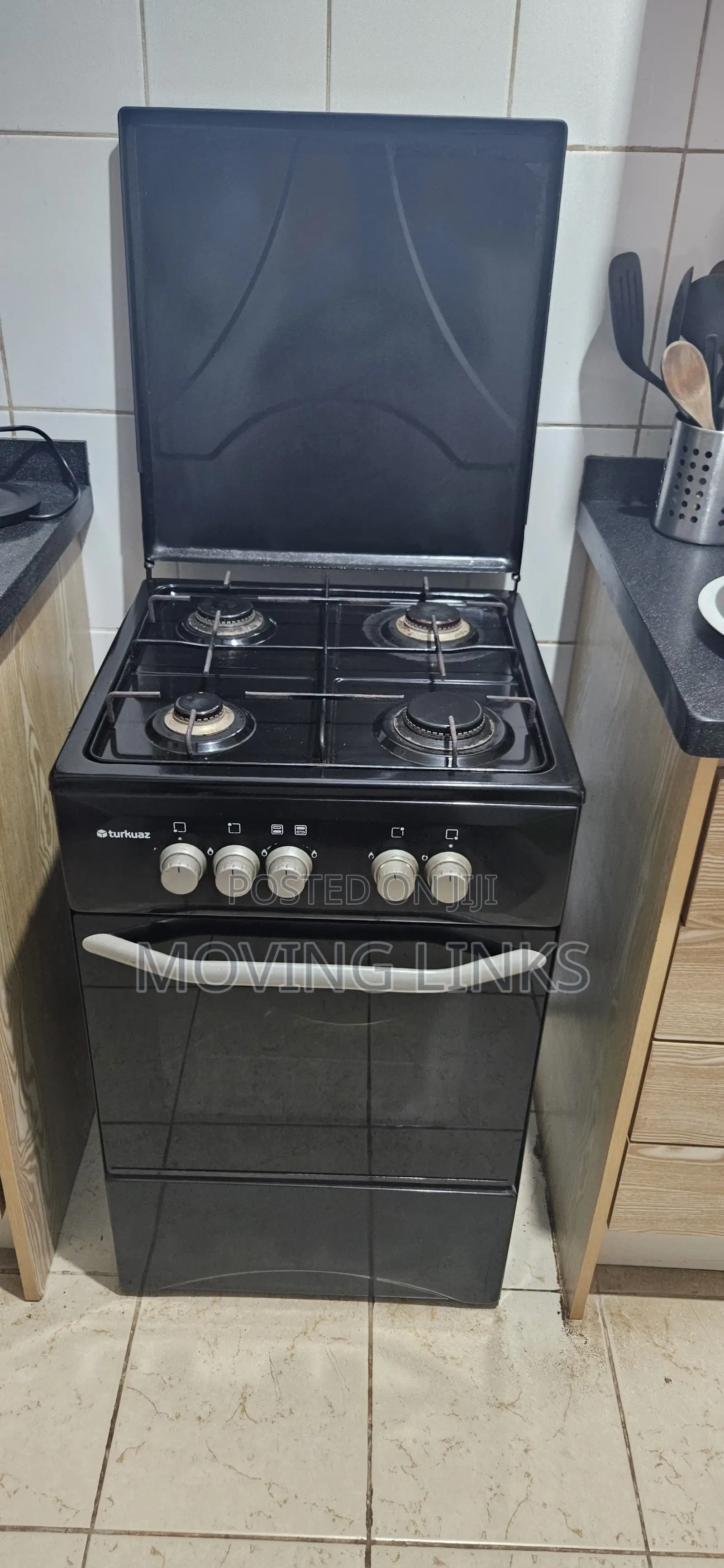 Turkuaz 4-Burner Gas Stove With Oven (Used - Fully Working)