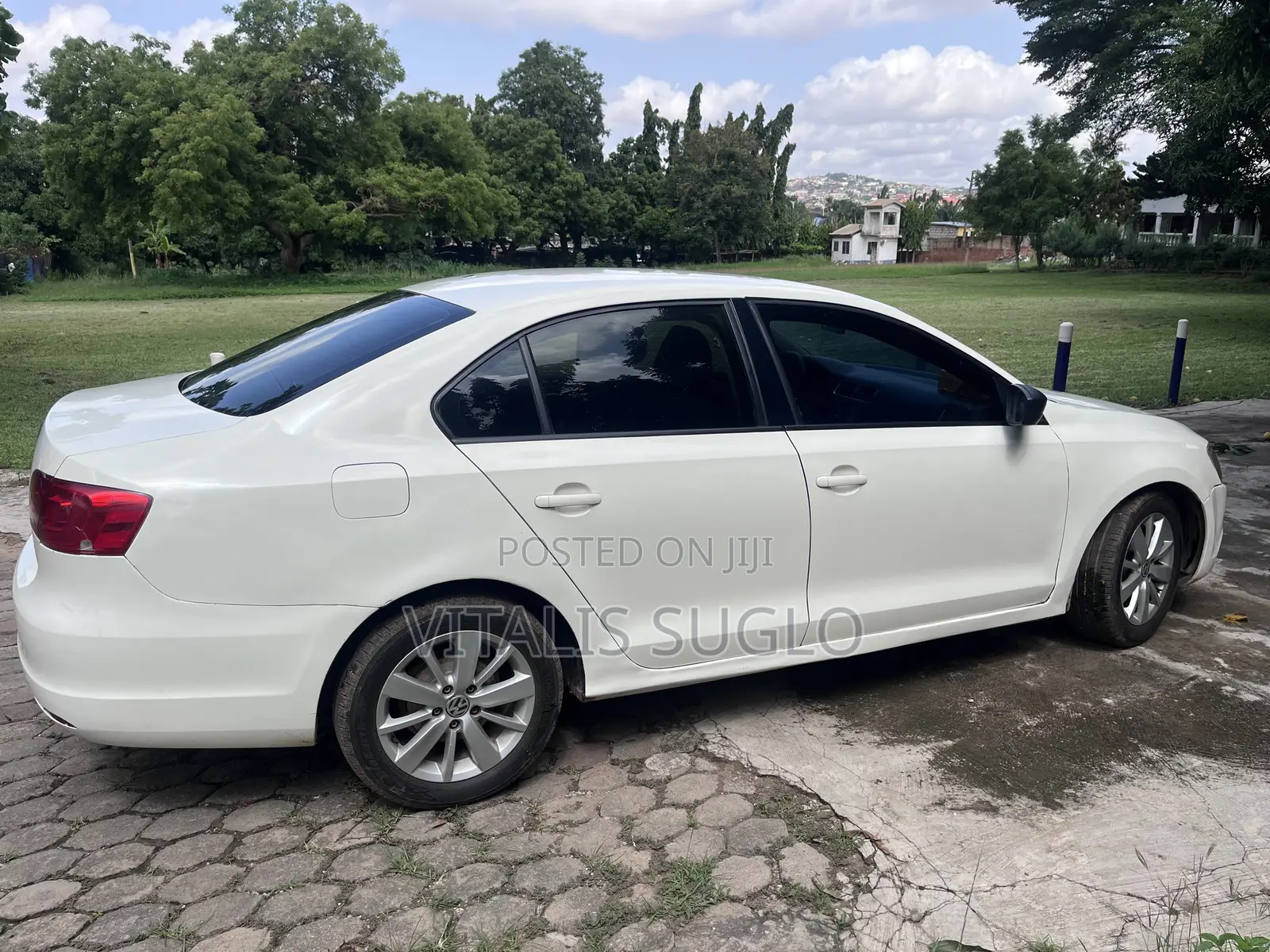 Volkswagen Jetta 2.0 S Automatic 2012 White