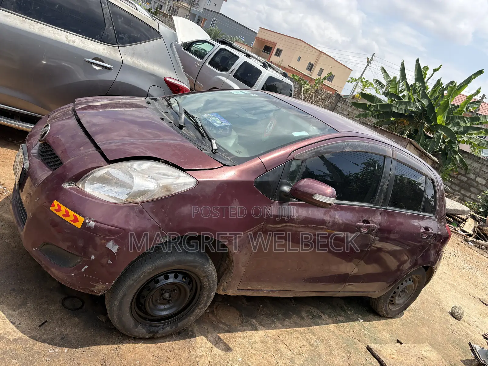 Toyota Vitz 1.0 FWD 3dr 2010 Brown