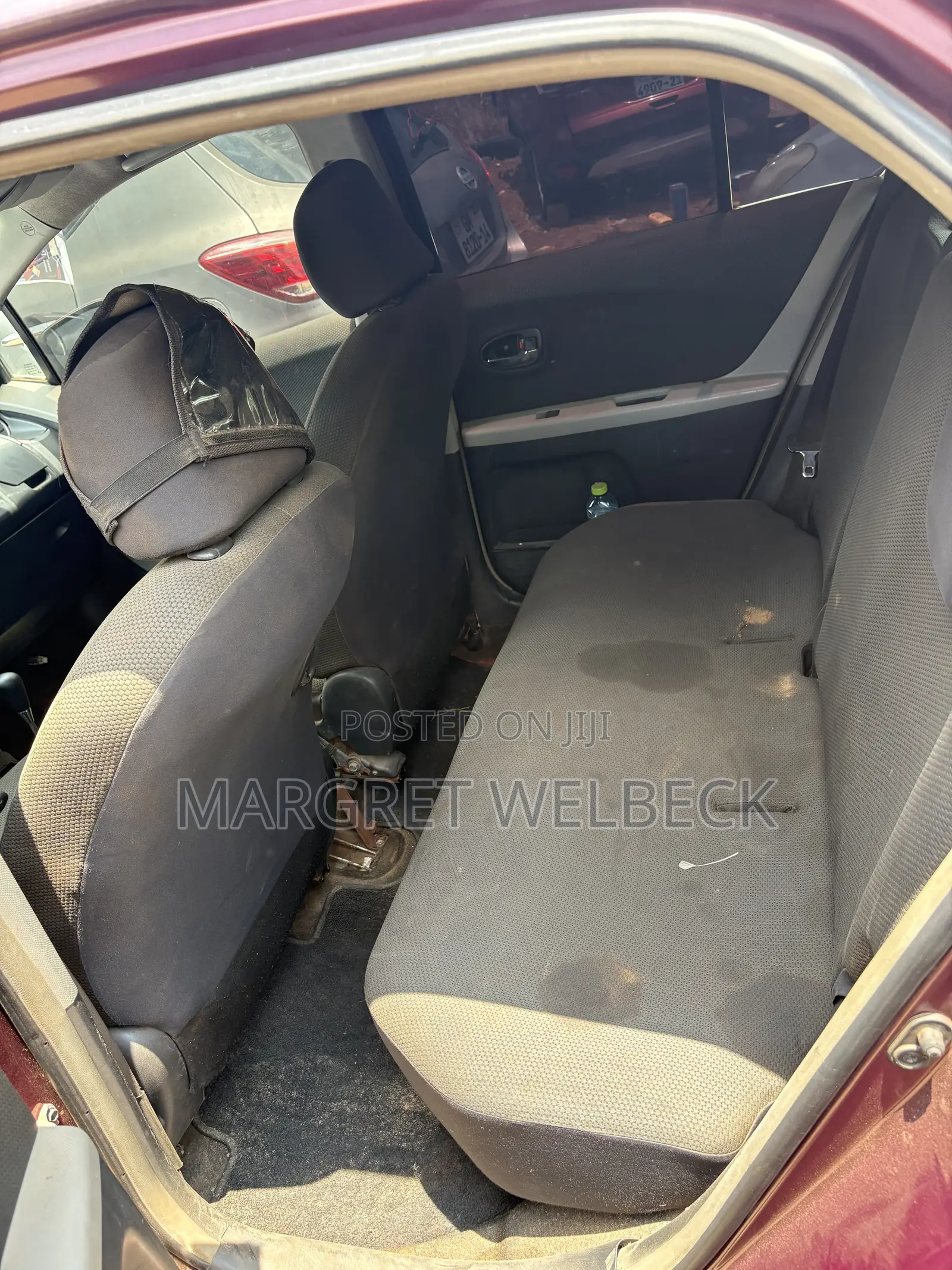 Toyota Vitz 1.0 FWD 3dr 2010 Brown