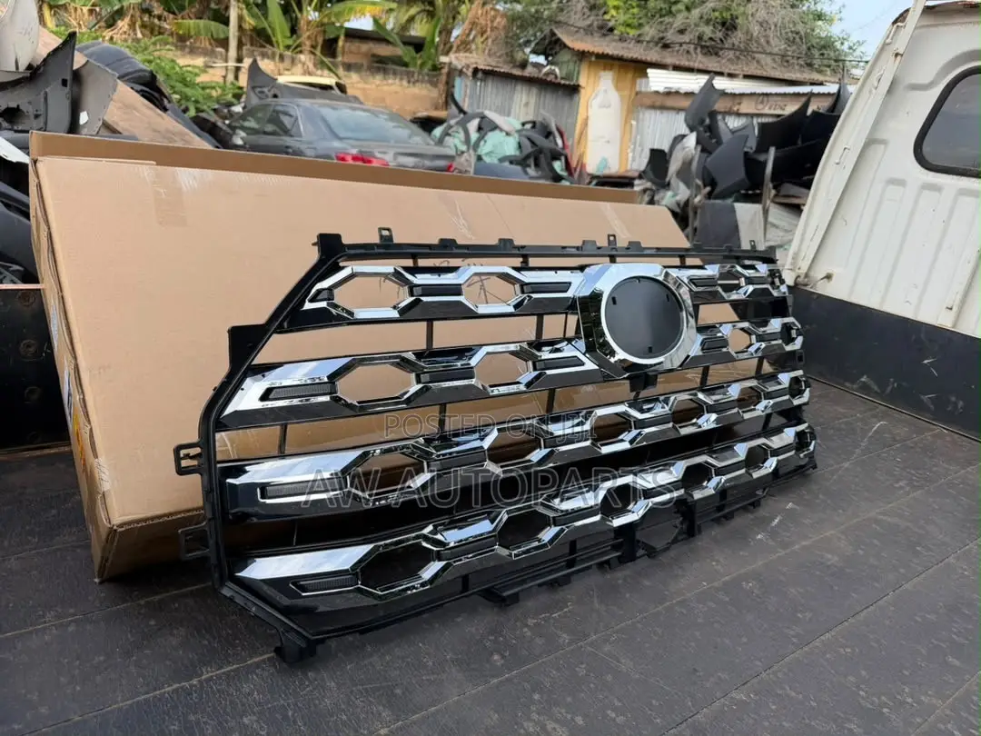 Toyota Tundra 2022 Grille Chrome