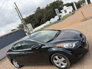 Hyundai Elantra 2013 Black