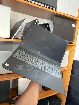 Laptop Lenovo Ideapad 3 4GB AMD A6 HDD 500GB