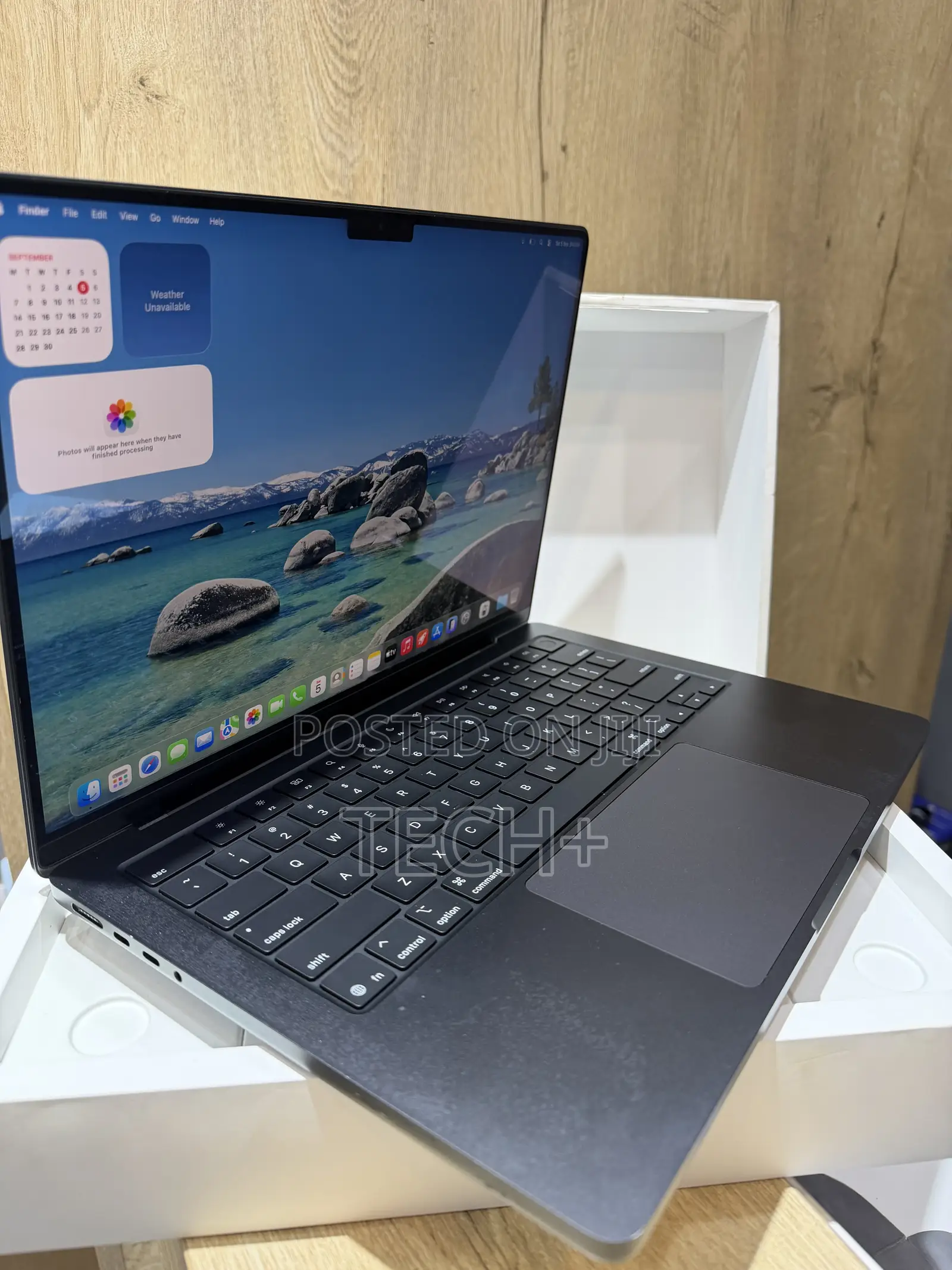 Laptop Apple MacBook Pro 2025 M5 16GB Apple M5 SSD 512GB