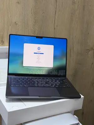 Laptop Apple MacBook Pro 2025 M5 16GB Apple M5 SSD 512GB
