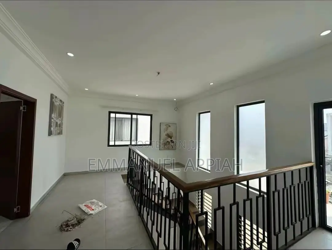 3bdrm Townhouse / Terrace in Haatso Boshey for rent