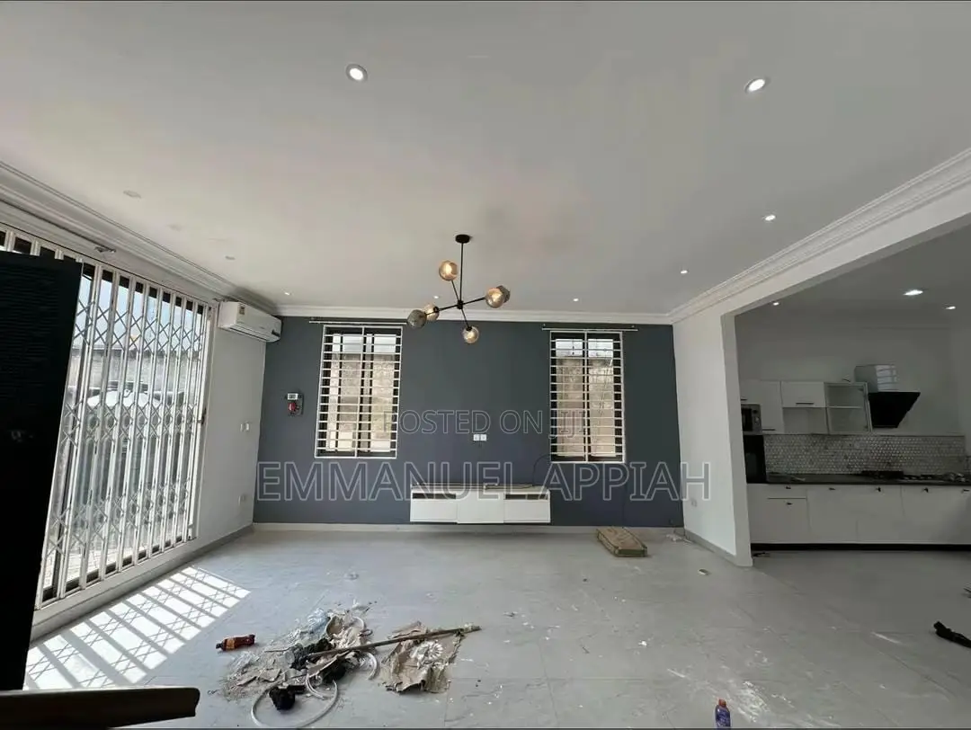 3bdrm Townhouse / Terrace in Haatso Boshey for rent