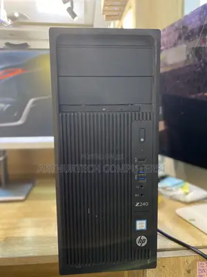 Desktop Computer HP Z240 8GB AMD HDD 320GB