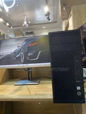 Desktop Computer HP Z240 8GB AMD HDD 320GB
