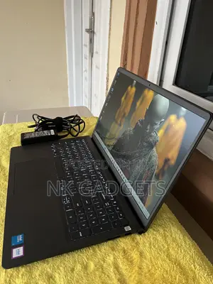 New Laptop Dell 8GB Intel Core 3 SSD 512GB