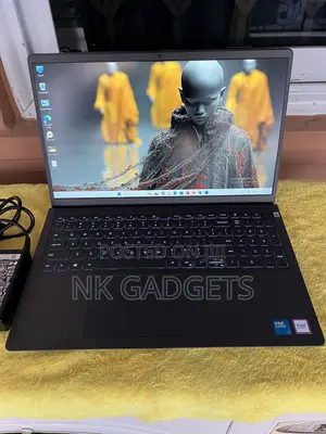 New Laptop Dell 8GB Intel Core 3 SSD 512GB