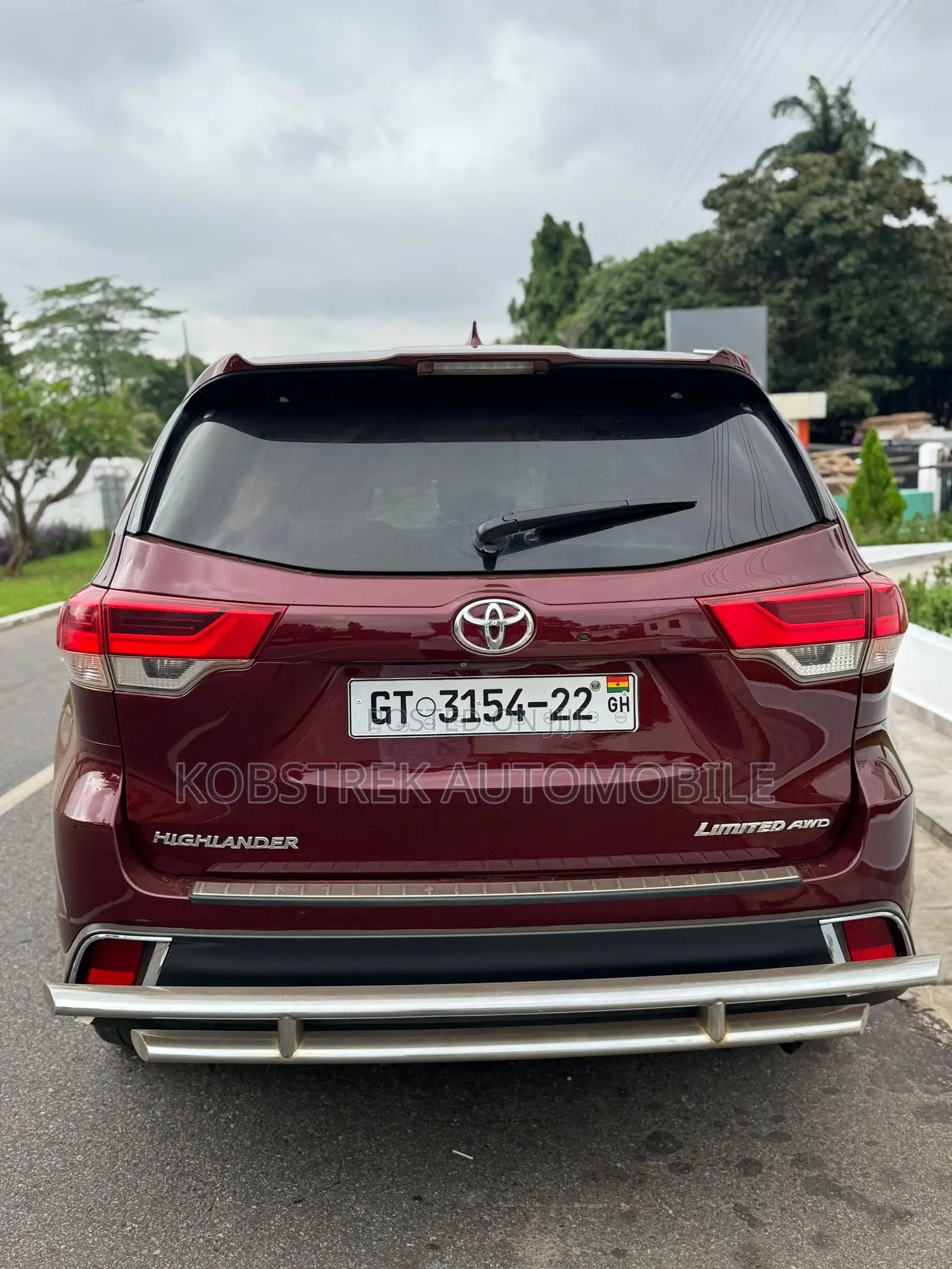 Toyota Highlander Limited 4x4 V6 (3.5L 6cyl 8A) 2018 Red