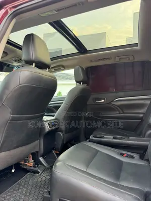 Toyota Highlander Limited 4x4 V6 (3.5L 6cyl 8A) 2018 Red