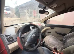 Hyundai Eon 2011 Red
