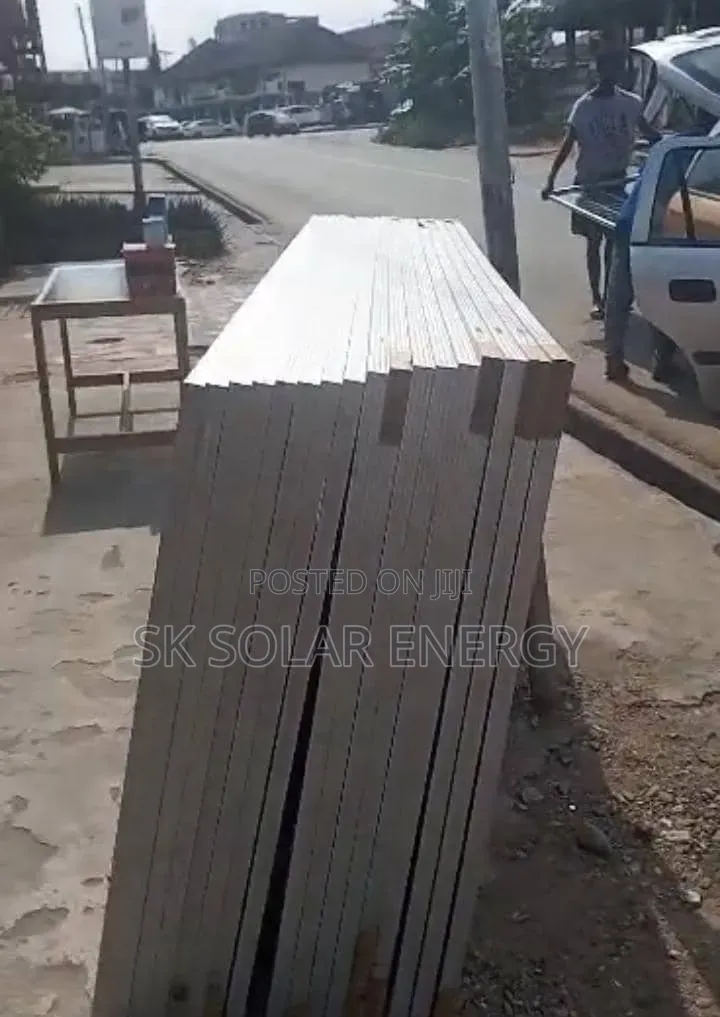 610w 575w Solar Panels