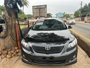 Toyota Corolla Altis 2010 Black