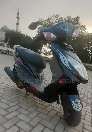 Yamaha 2021 Black