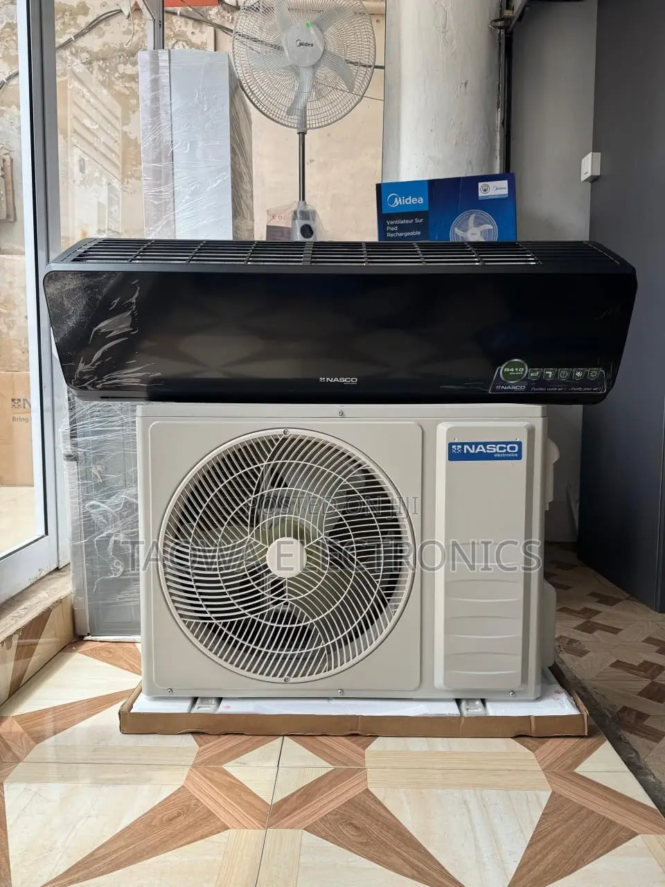 Efficient Black Nasco 1.5hp Air Conditioner