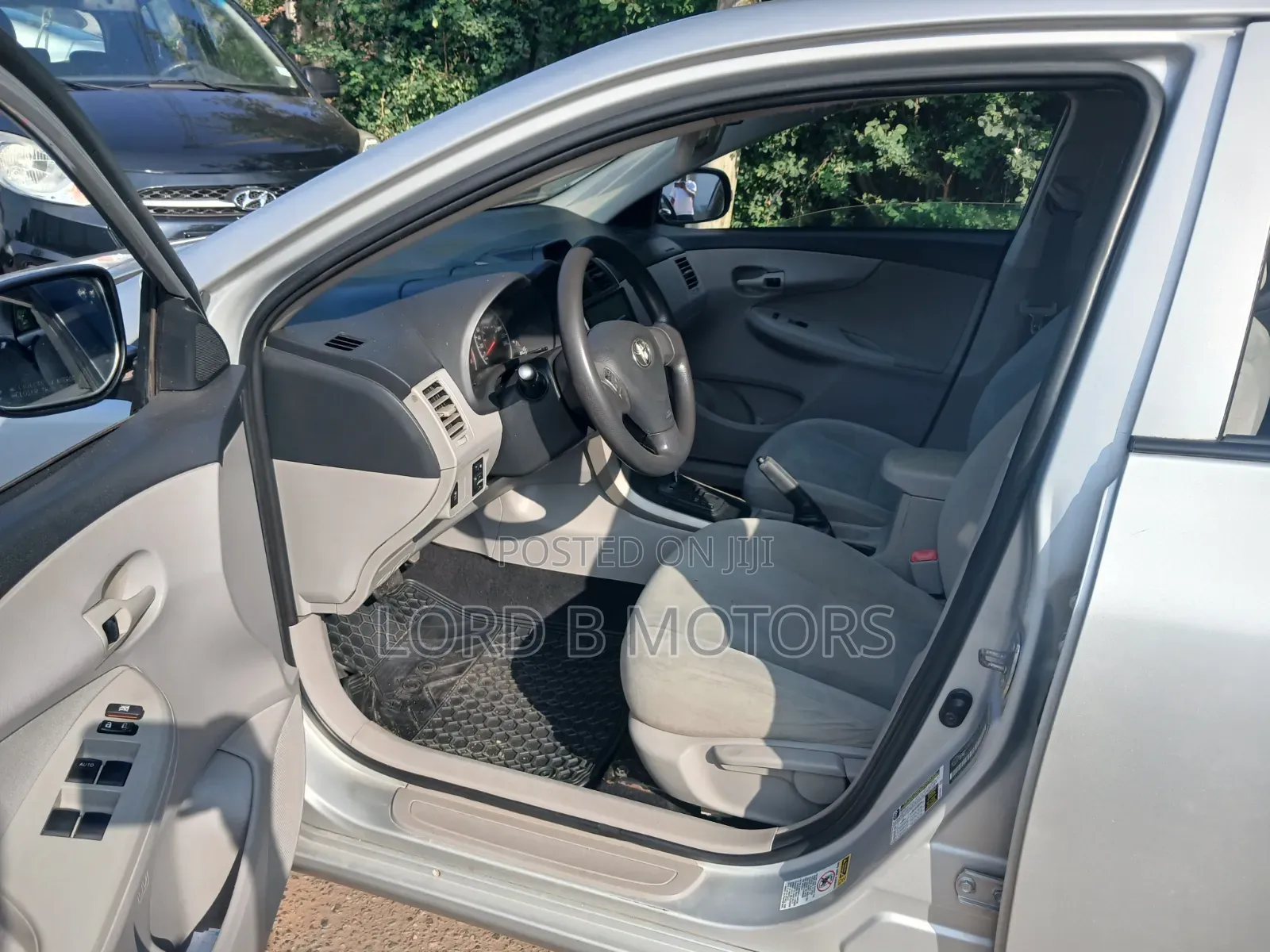 Toyota Corolla 2013 Silver