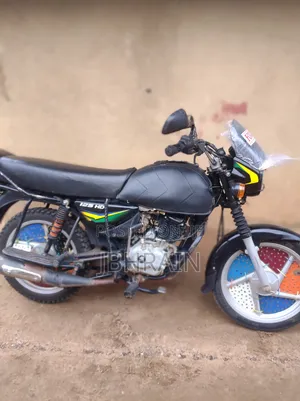 Bajaj Boxer 125 2025 Black