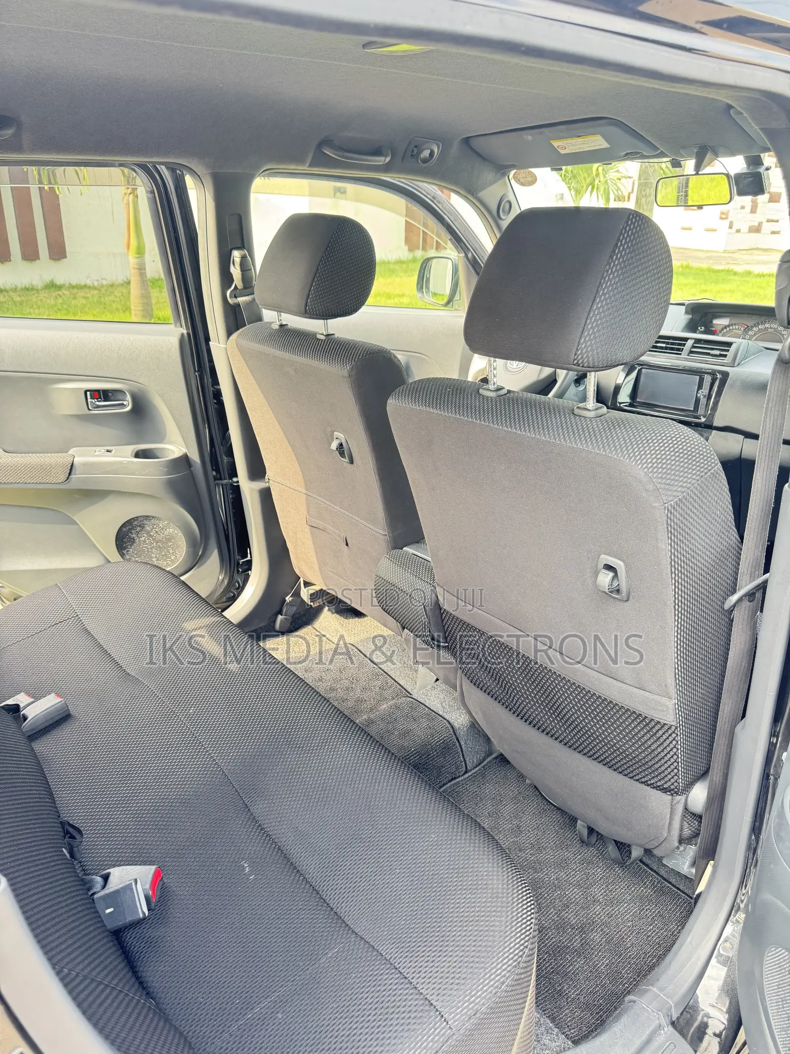 Toyota bB 2015 Black