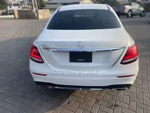 Mercedes-Benz E300 2020 White