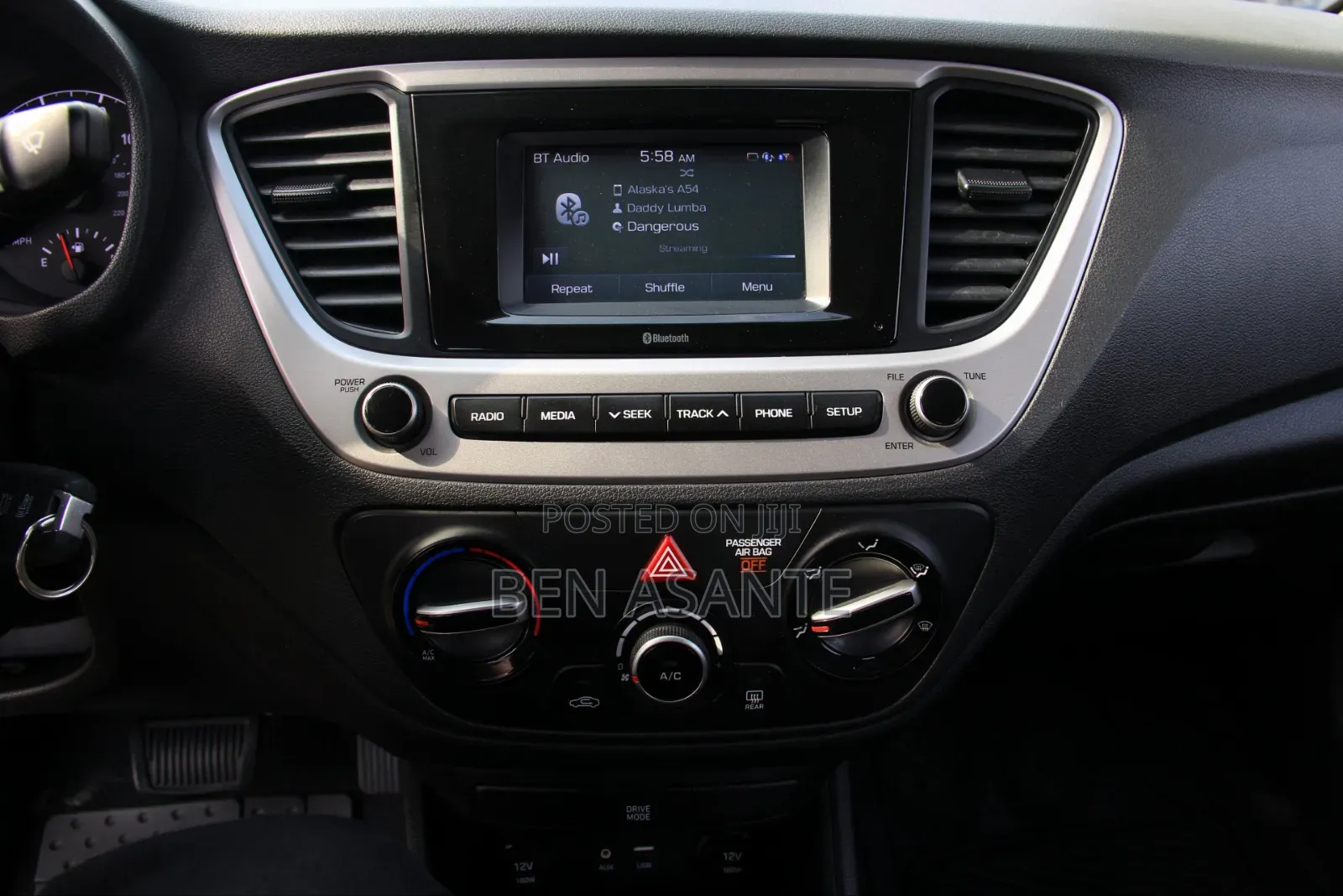Hyundai Accent SE 2019 Blue