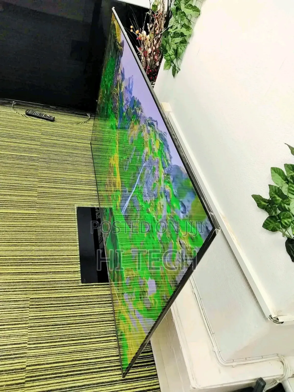 Samsung 65inches Smart TV