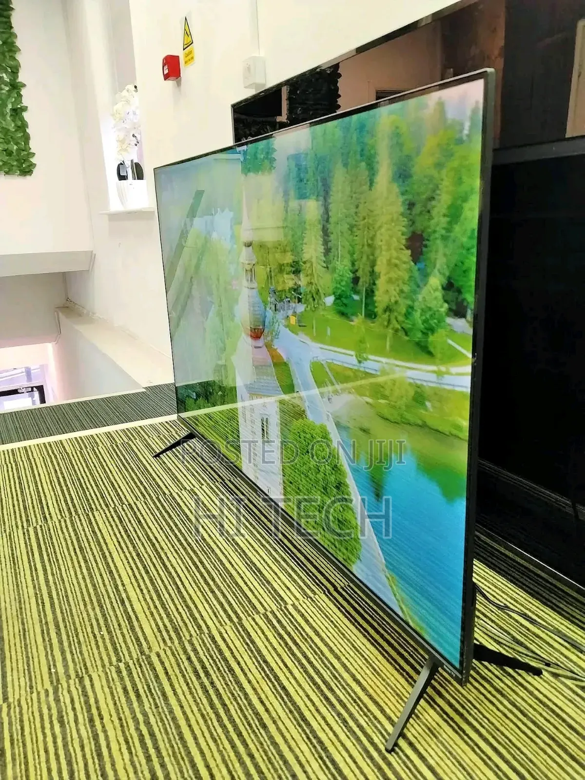 Sharp Smart TV 55inches