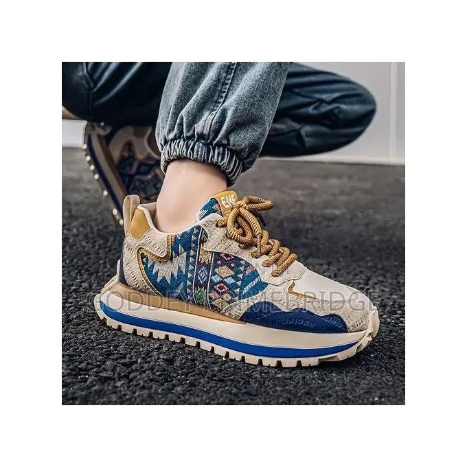 Casual Shoe
