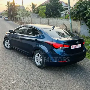 Hyundai Elantra SE 4dr Sedan (1.8L 4cyl 6M) 2015 Blue