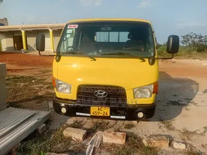 Foreign Used Hyundai Mighty. 2010 Yellow