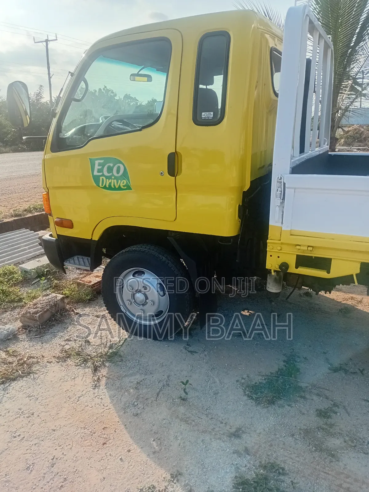 Foreign Used Hyundai Mighty. 2010 Yellow