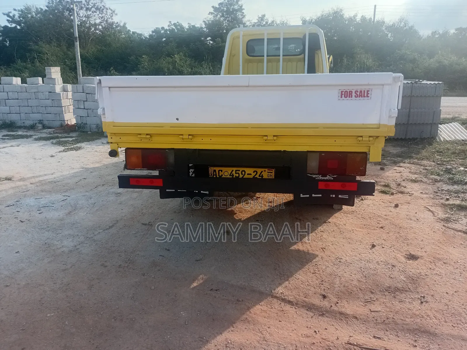 Foreign Used Hyundai Mighty. 2010 Yellow