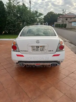 Nissan Altima 2.5 2005 White