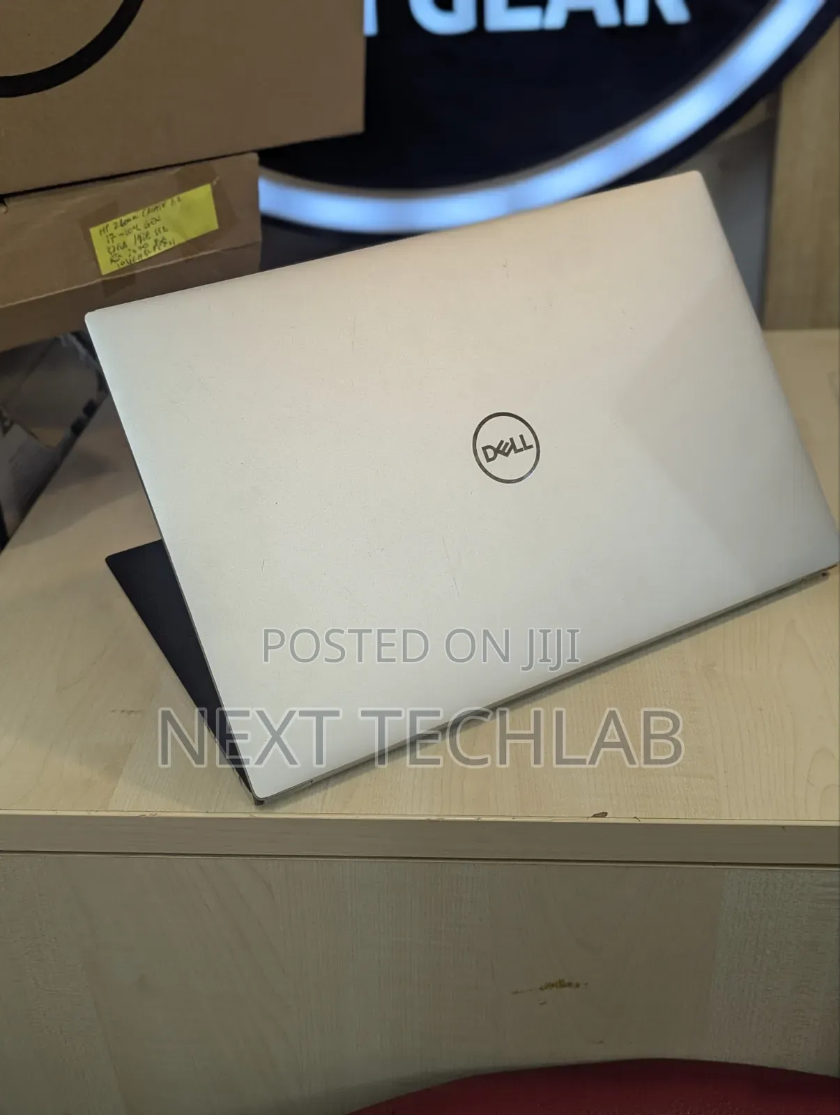 Laptop Dell XPS 15 9500 8GB Intel Core i7 HDD+SSD 256GB