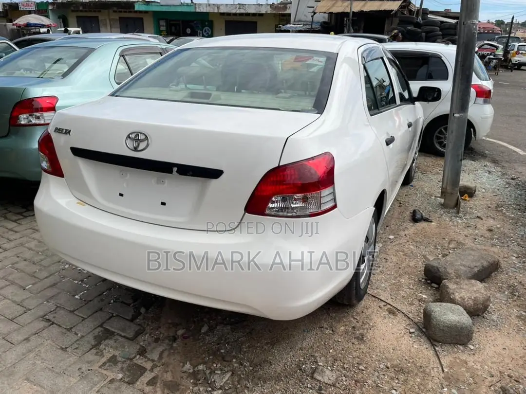 Toyota Belta 2010 White
