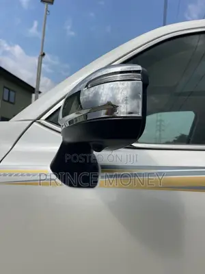 Toyota Land Cruiser 2022 White