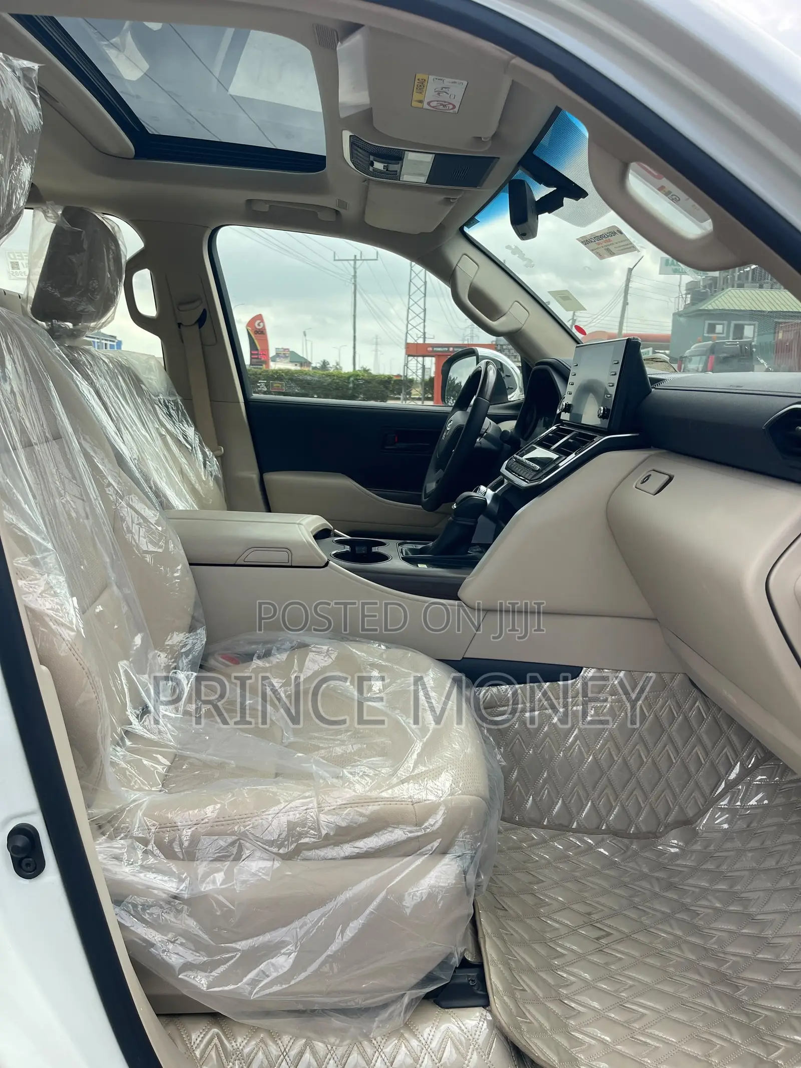 Toyota Land Cruiser 2022 White