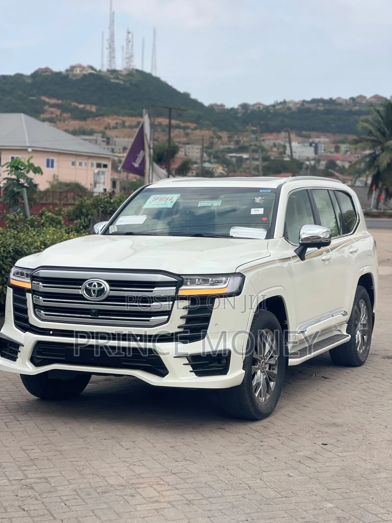Toyota Land Cruiser 2022 White