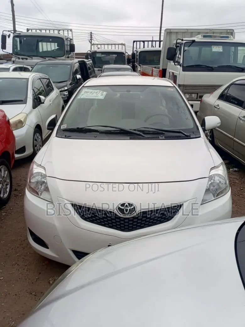 Toyota Belta 2010 White