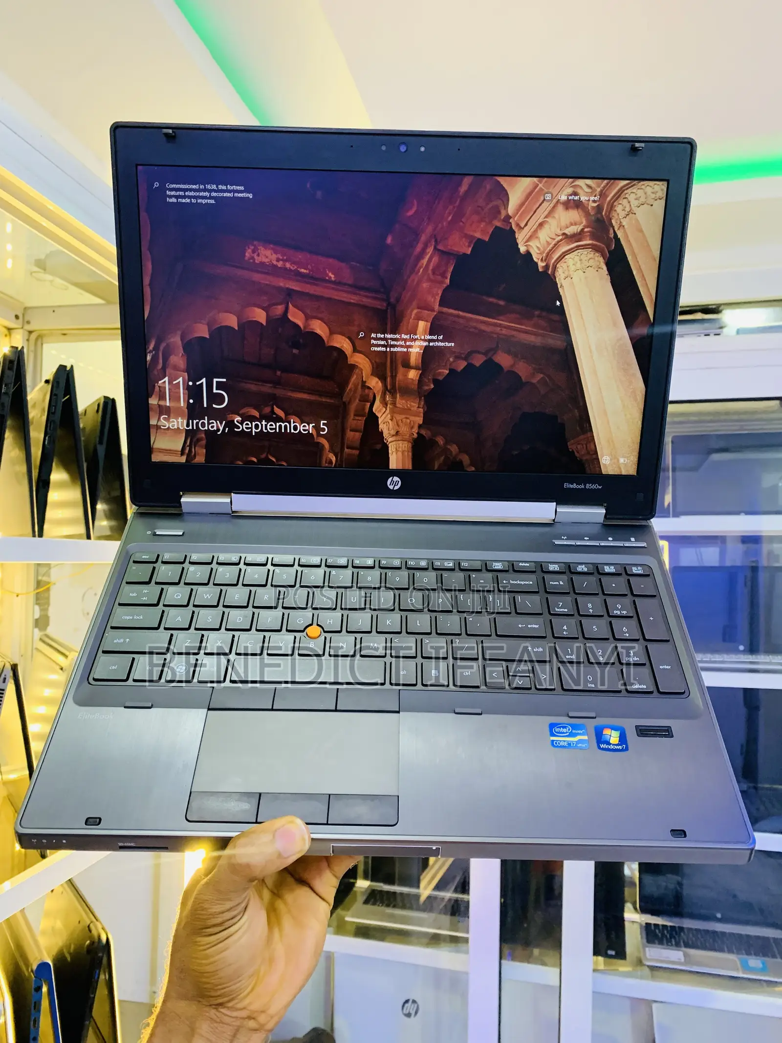 Laptop HP EliteBook 8560W 8GB Intel Core i7 HDD 250GB