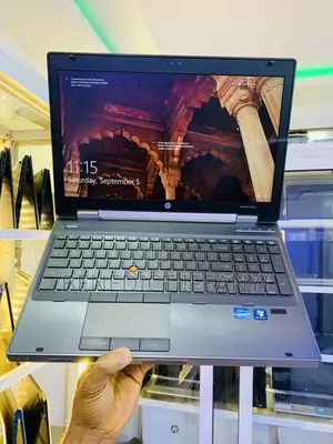 Laptop HP EliteBook 8560W 8GB Intel Core i7 HDD 250GB