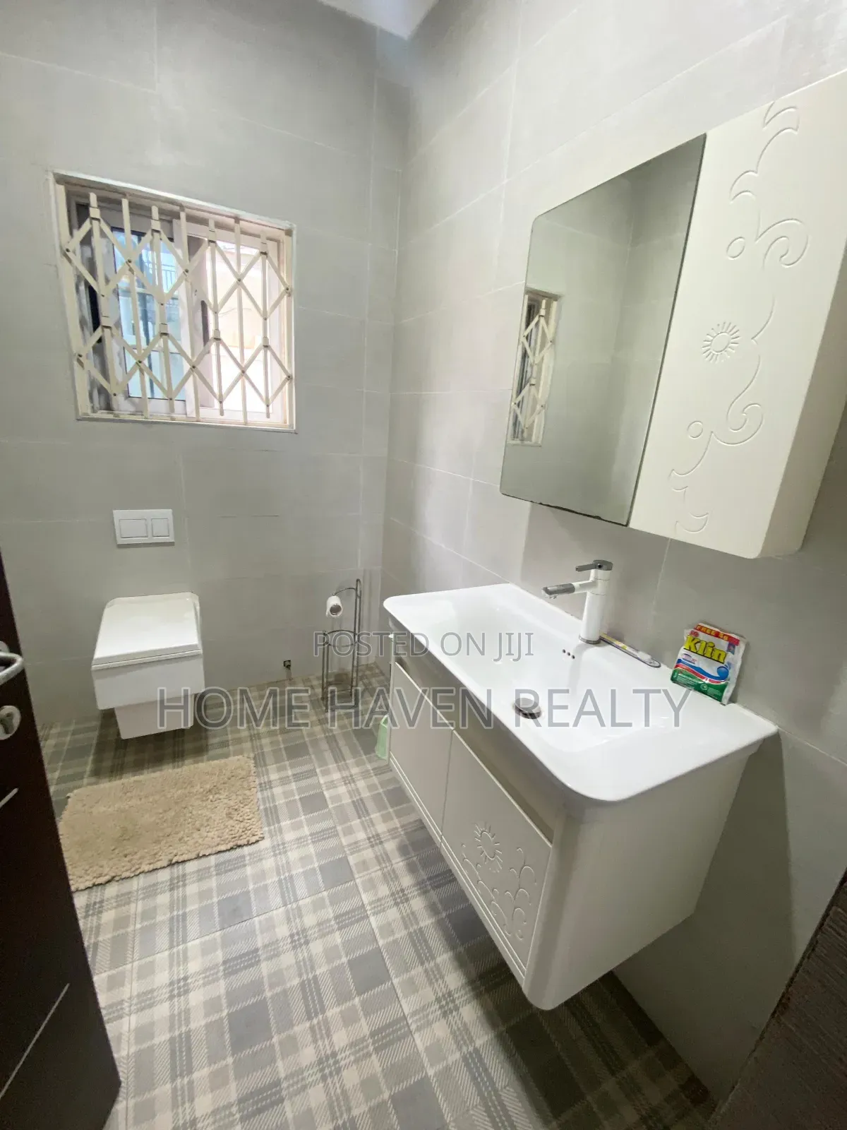 5bdrm House in Spintex Coastal, Coca Cola for rent