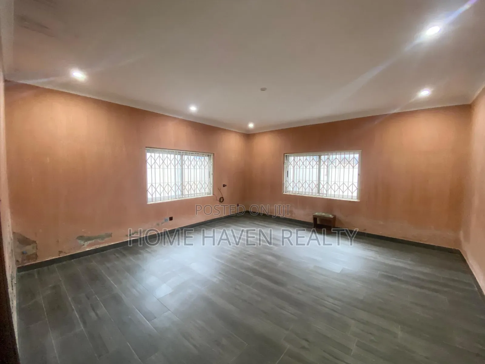 5bdrm House in Spintex Coastal, Coca Cola for rent