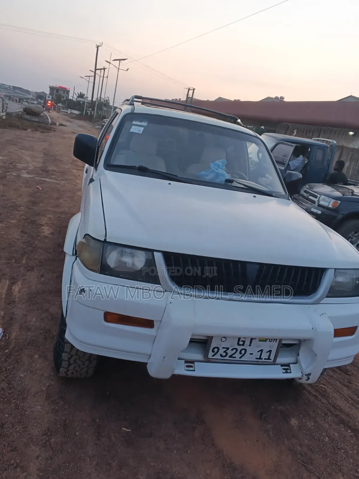 Mitsubishi Montero Sport 2012 White