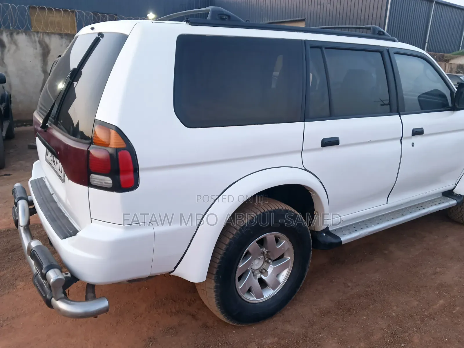 Mitsubishi Montero Sport 2012 White