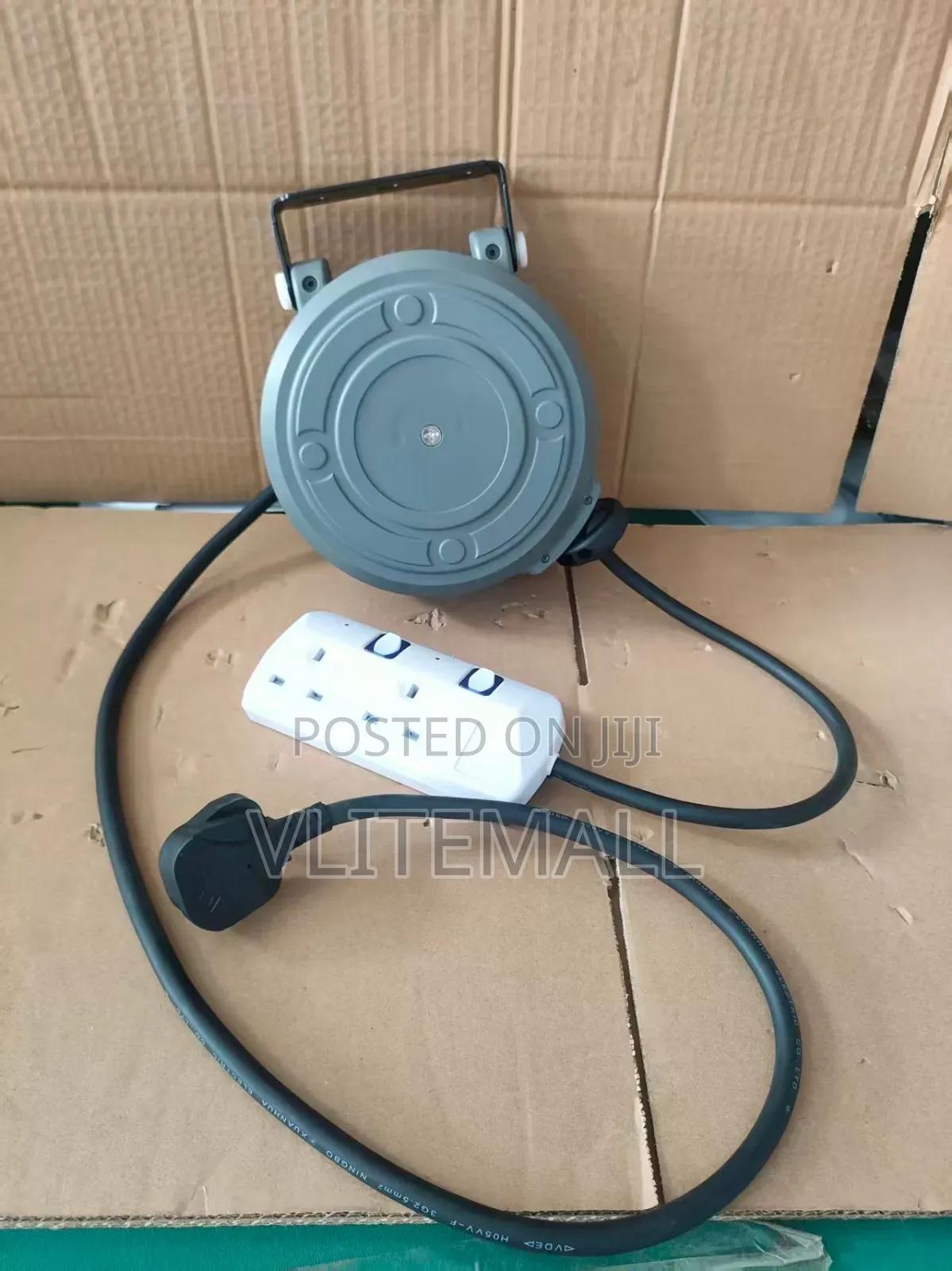 Heavy-Duty, Spring-Loaded Cord Winder 1.5*3mmi