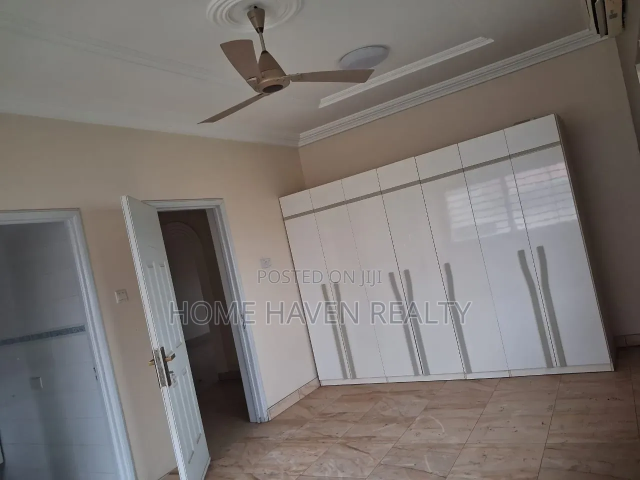 6bdrm House in Spintex Comm 17, Baatsona Total for rent